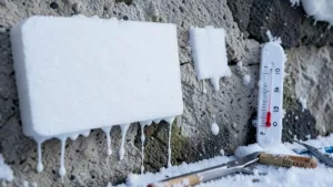 ile schnie klej do styropianu
